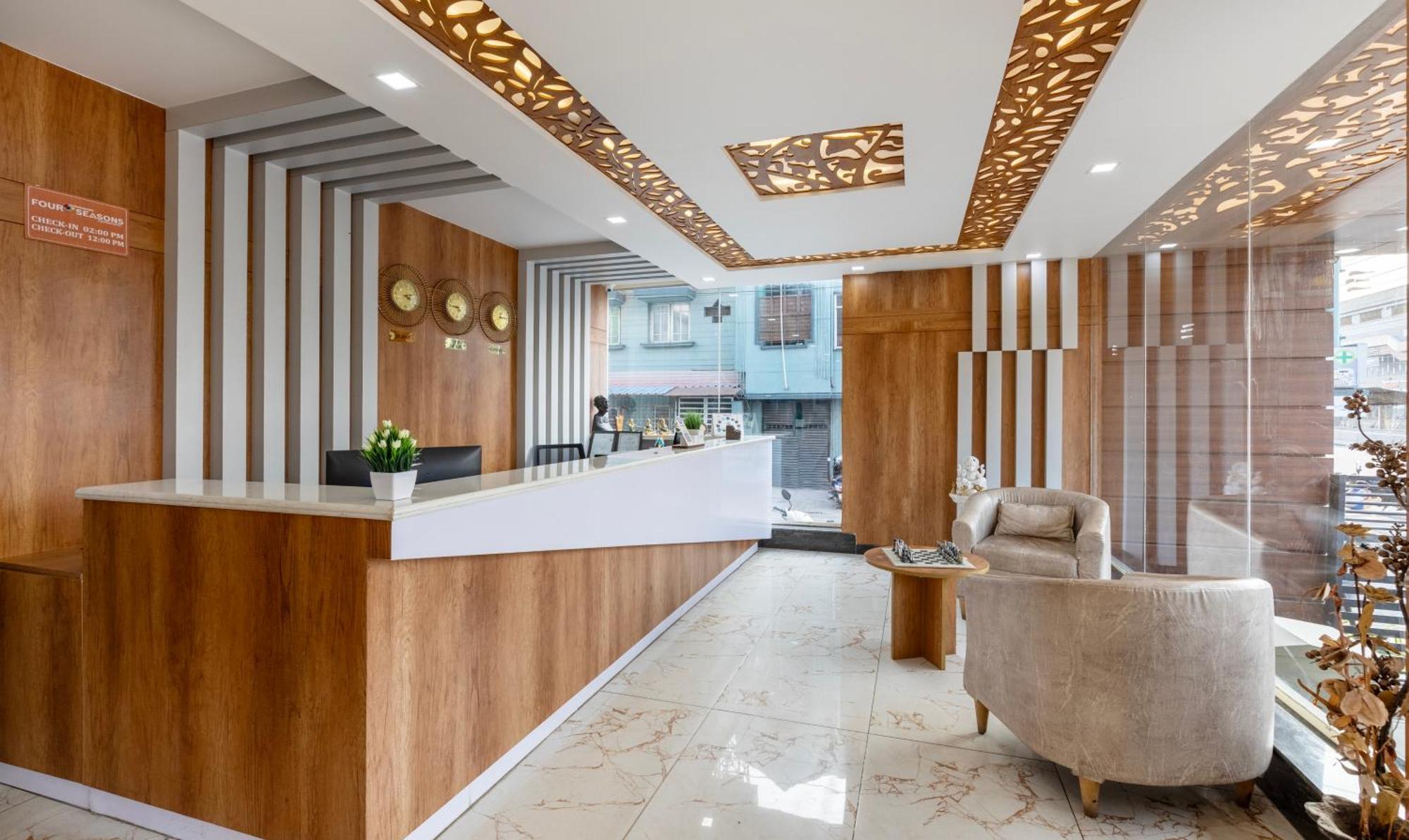 Treebo Four Seasons Hotel Mysore Ngoại thất bức ảnh